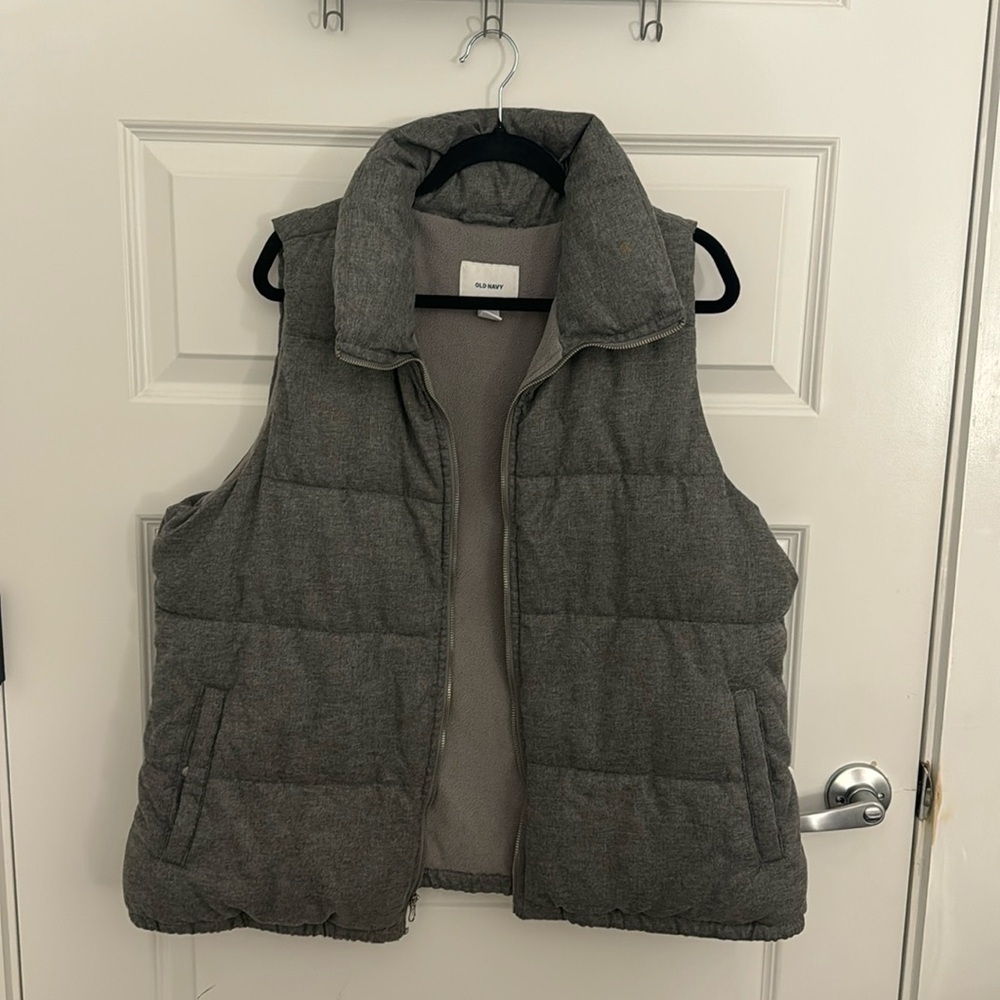 XL Old Navy Heather Gray Winter Vest